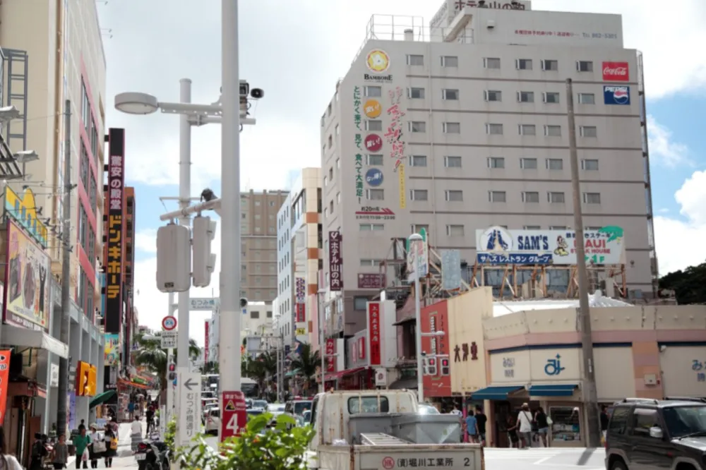 沖縄のパパ活デートでおすすめの場所「国際通り 」